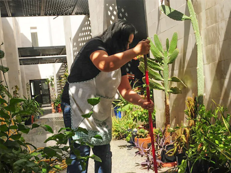 Ministry of Labour revises expat work permit system to cut costs, simplify procedures